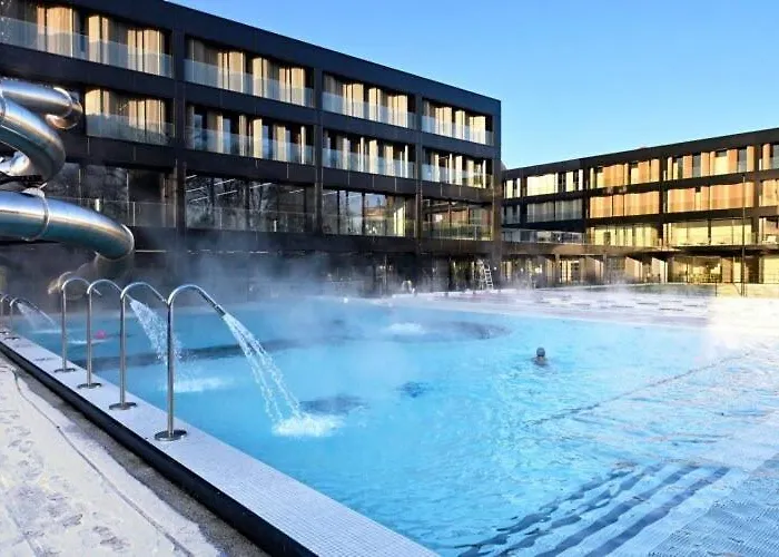 Le Grand Cure D'air Avec Garage Pour 8 Personnes